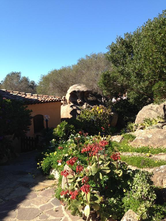 L'Olivastro Appartamenti A Porto Cervo Luaran gambar